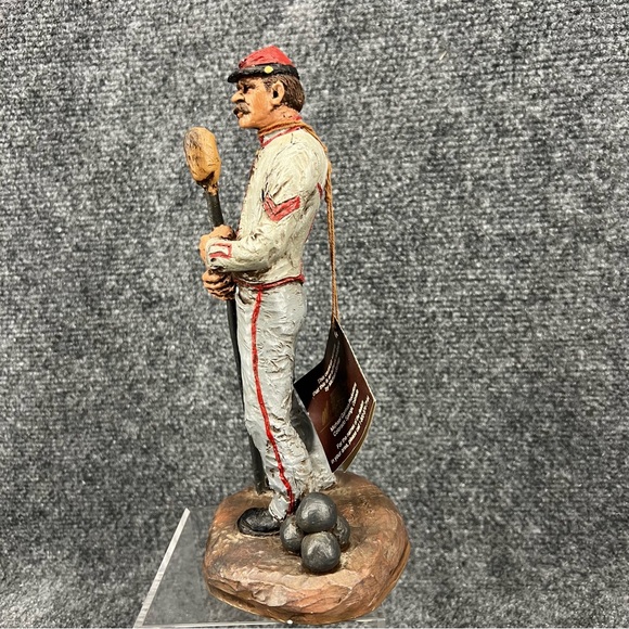 Cannoneer Confederate Soldier a Hand Painted sculpture by Michael Garmin 1991 - Picture 2 of 15